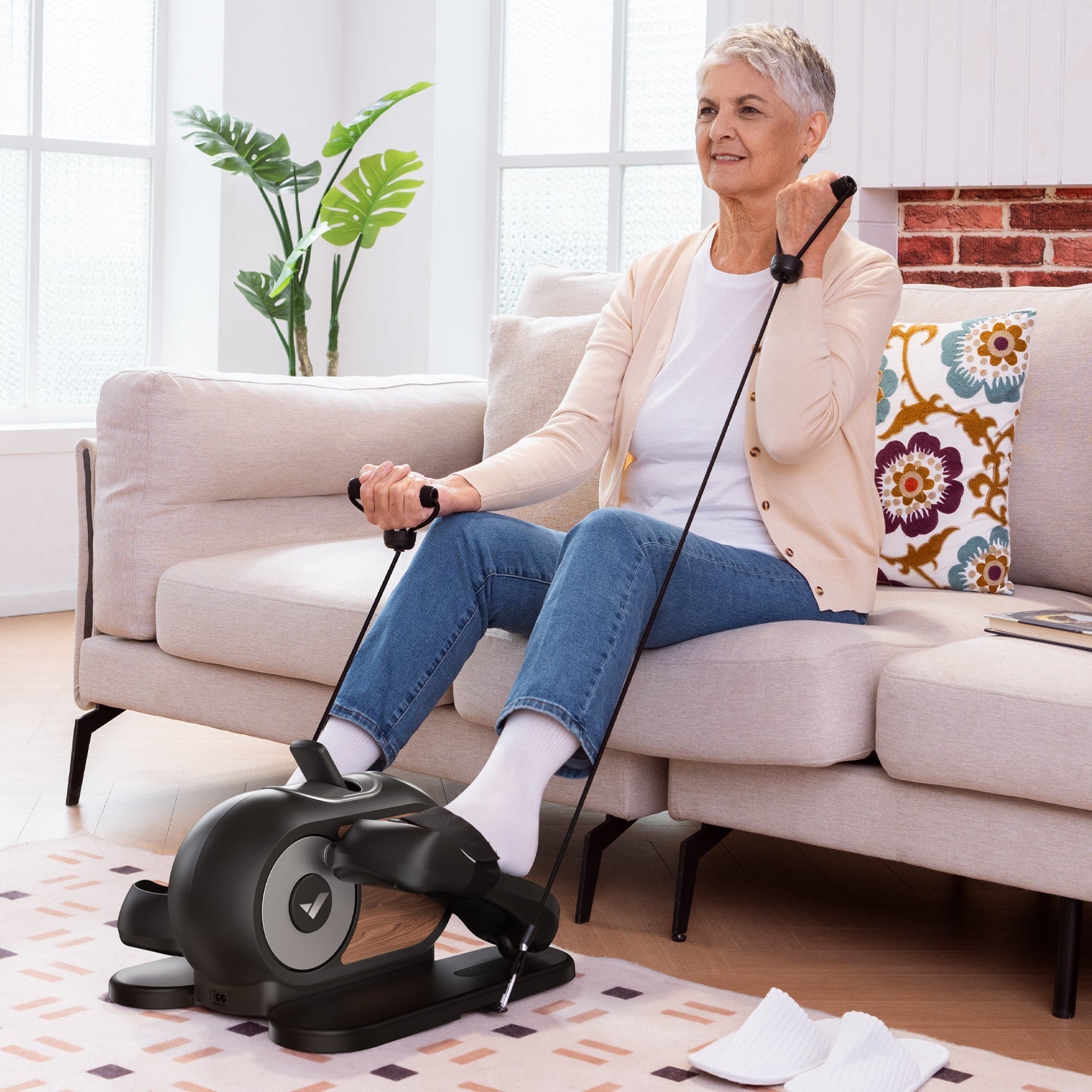 Merach E32B1 Mini Electric Elliptical Machine