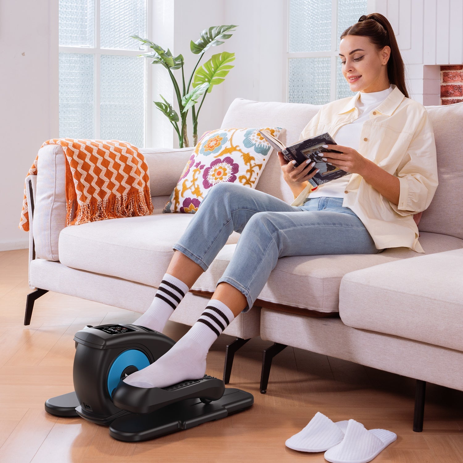 MERACH E34B1 Mini Electric Elliptical Machine